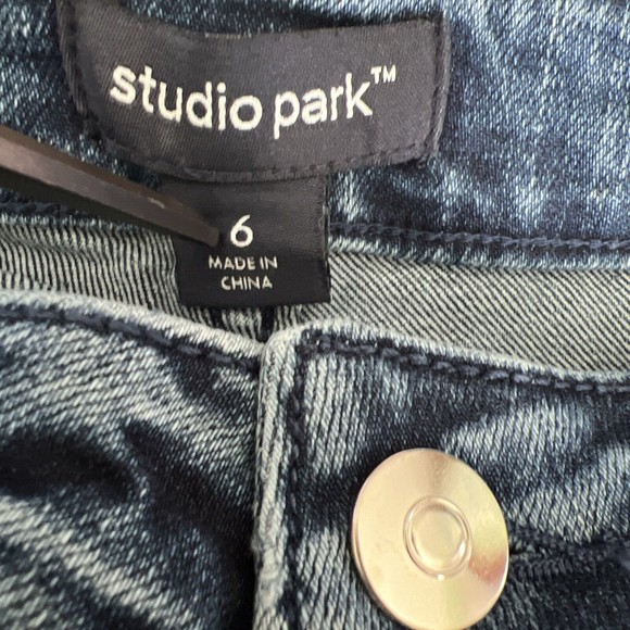 Studio Park x Courtney Khondabi ~ Jeans Straight Leg Crop 6 Medium Wash A498847 - Picture 3 of 4